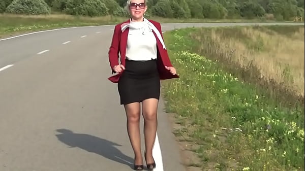 Play MP4 - Business style sexy lady