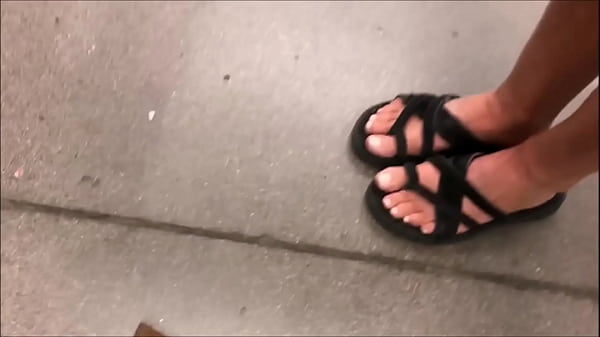 Nonton Stank Toes On Milf Soles thumbnail