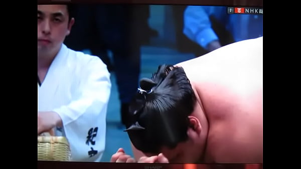 白鵬の八百長相撲　800万円 