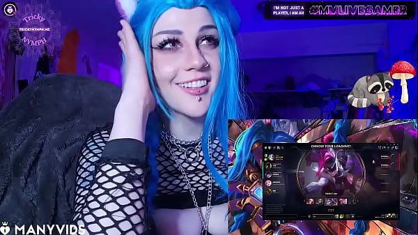Tricky Nymph Cosplays Jinx From League Of Legends thumbnail