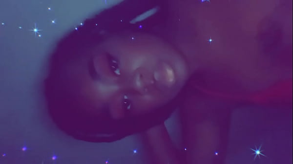 Nonton Bbw Teases thumbnail