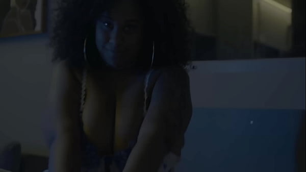 Nonton The Only Thing I'm Missing Is Your Cum On My Feet thumbnail