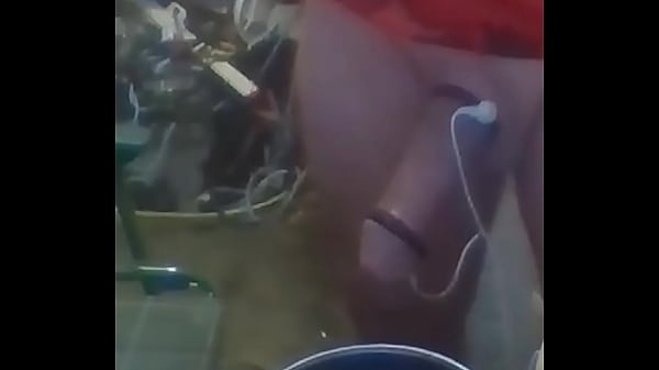 Play MP4 - estim my cock haed nice