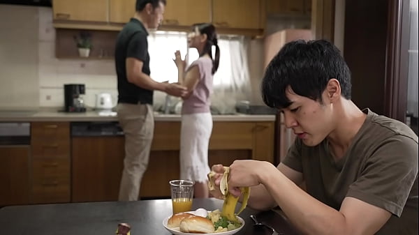 Play MP4 - 美しい母と感汁ベロキス爆汗孕ませ性交 深山由梨