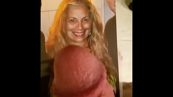 Play MP4 - COCK TRIBUTE TO GRANNY ANNIE