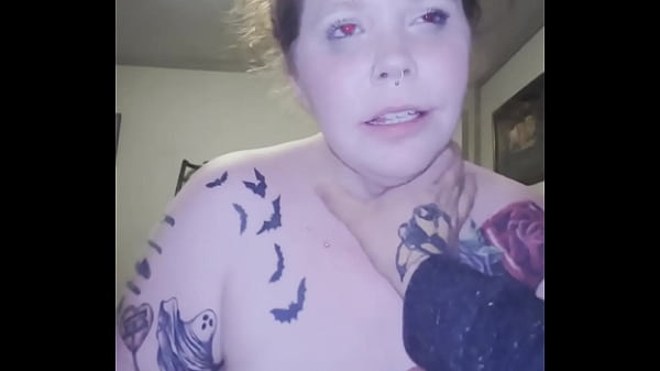 Roxy loves sucking cock 