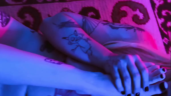 Nonton Kink Barbie Is Addicted To Feet And Pussy thumbnail