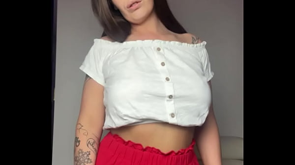 Lonelymilf undresses_on camera showing her beautiful_body