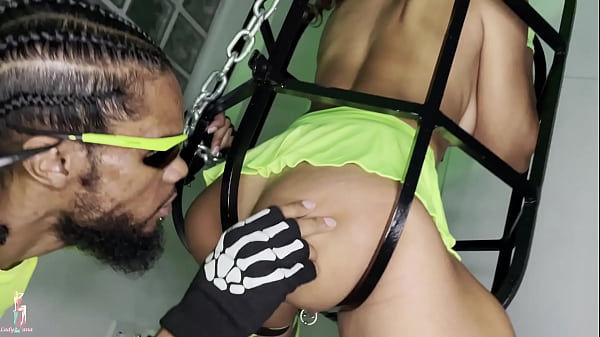 Nonton Hallowen "in The Bademon's House" thumbnail