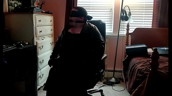 Crossdresser_Chair Tied