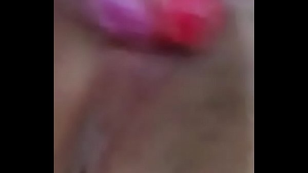 Casada na siririca pra Amante gemendo e gozando gostoso 