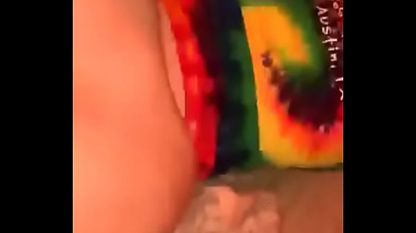 DANDO MINHA GRANDE BUNDA PARA MELHOR AMIGO