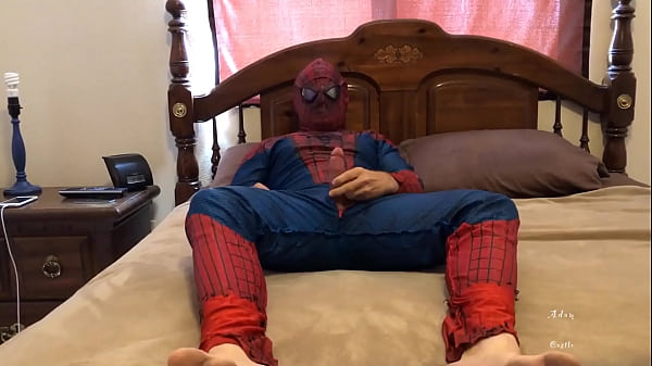 Spidey Jerks Off In Suit thumbnail
