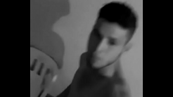 Hetero mostrando su pene 