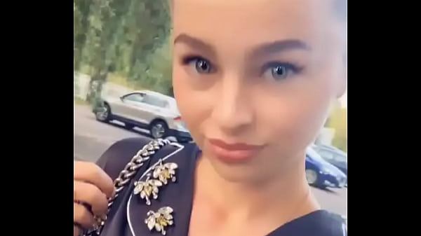 Nonton Looking Hard Cook thumbnail