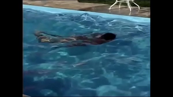 Play MP4 - Tan arabian man with a fit body and a nice dick jerks himself off outdoors