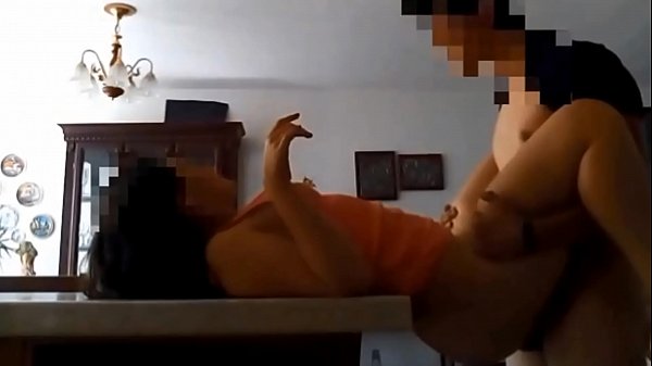 Play MP4 - Dulce puberta mexicana video estudiante casero follando en la barra de la cocina mientras sus padres no estan&comma; follada en todas las formas y POV corrida en el co&ntilde;o