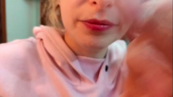 Play MP4 - HIJASTRA FOLLANDO Y CHUPANDO LA POLLA DE SU GORDO PADRASTRO