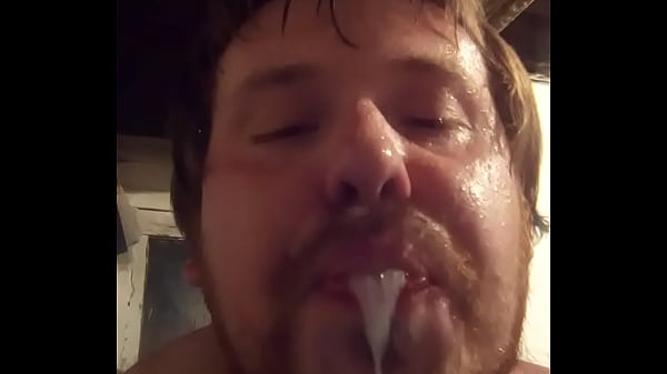 СПЕРМАВО РТУ И_НА ЛИЦЕ КОНЧАНА ЕБАЛЕ