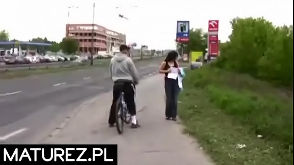 Polskie MILF - Mamuśka autostopowiczka 