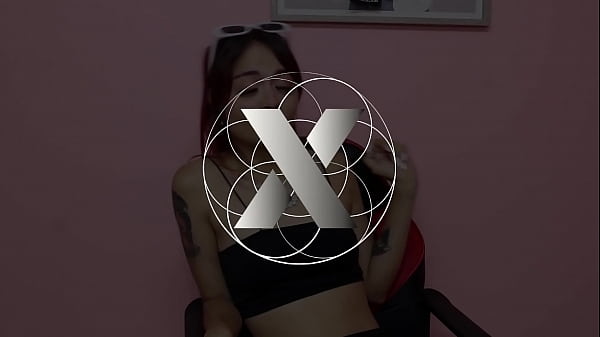 Horny lesbians twerk and end up licking their pussies 