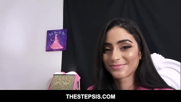 Latina Nasty asks her pervy stepbro_to help her out - step stepsis