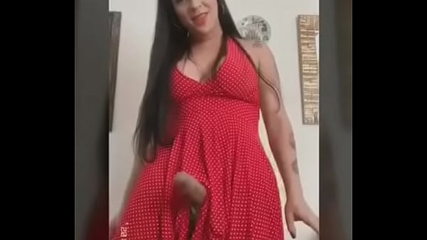 Play MP4 - Presentinho pra voc&ecirc;s &comma; o pau da boneca bem duro ️️️