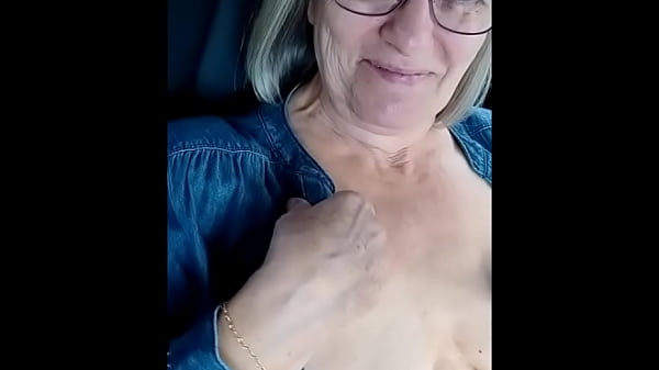 Nonton Naked And Knocking One Out In Public thumbnail