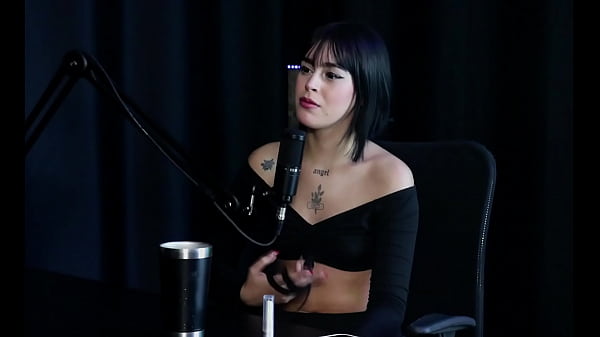 Teve umarelação conturbada com seu exnamorado gosta_de um suggar daddy pediram que ela defecasse e as perguntas Ariane Kimiko SHEER_RED