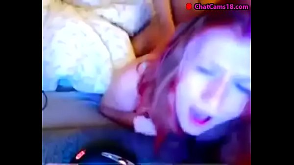 Nonton Teen Enjoyes Anal From Her Man On Webcam thumbnail