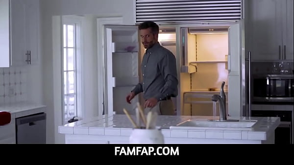 Nonton Stepdad Ends Up Pummeling His Horny Stepdaughters Teens Pussy thumbnail