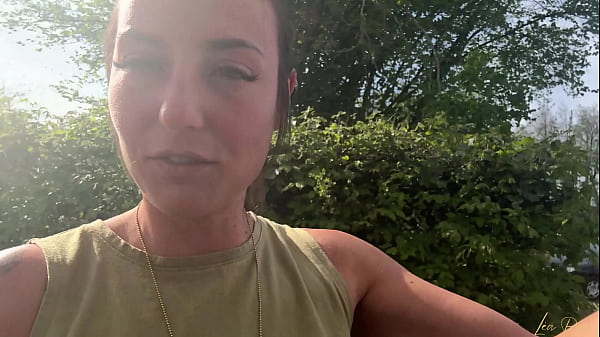 Play MP4 - Lea Pam Se Doigte&comma; Se Caresse Et Jouit Trois Fois Dans Cette Vid&eacute;o Solo Tourn&eacute;e Dans La Cabine De Ce Camion&period;