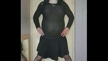 Women Dress Like Men So I Dress Like A Women thumbnail