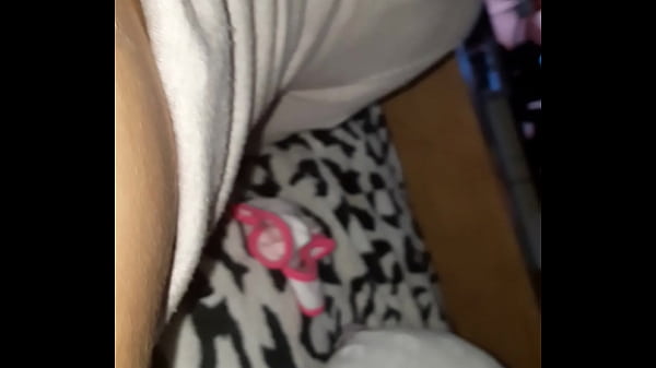 Play MP4 - Bomb pussy