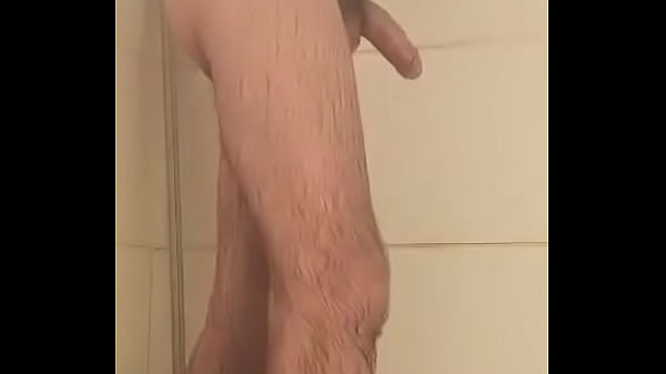 Gozando_de baixodo chuveiro