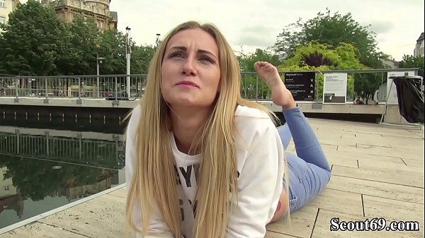 Play MP4 - German Scout - Medizinstudentin Linda LeClair ohne Gummi gefickt