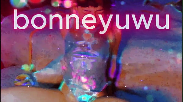 Bonneyuwu 10 27 chupete peluche masturbacion 