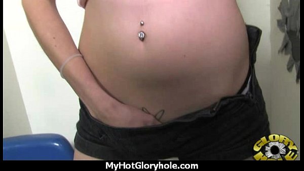 Gloryhole Blowjob Hottie makesevery dick cum_28