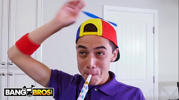 Play MP4 - BANGBROS - Juan El Caballo Loco Gets Hot MILF Reagan Foxx For His Birthday