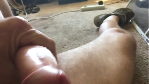 Solo male jerking & moaning like a bitch comes like Krakatoa 