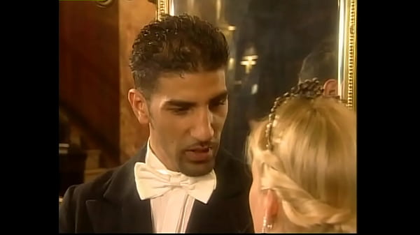 Play MP4 - The Thief Of Hearts &num;1 - The story of a French thief