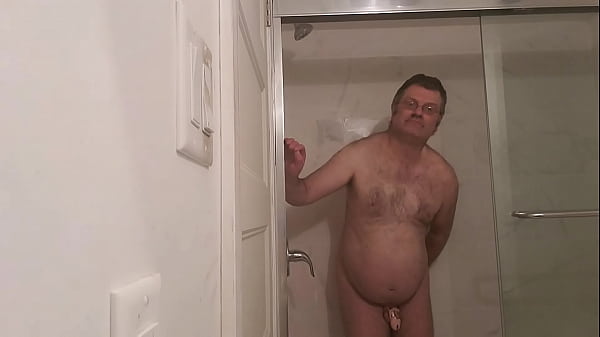 Play MP4 - Nude Martin Lavall&eacute;e sodomizes himself and juxtaposes his caged penis with his 8 inch dildo