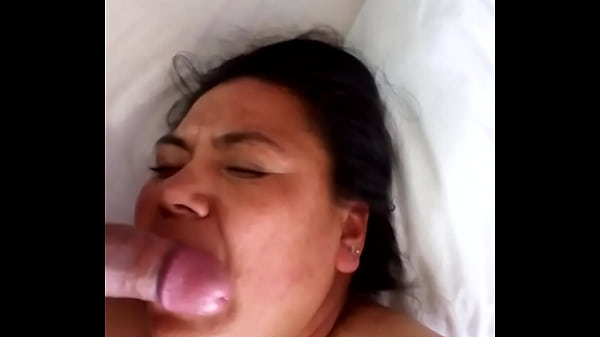 Play MP4 - Se&ntilde;ora del trabajo