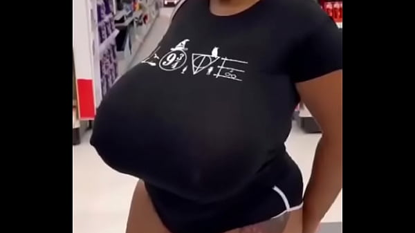 Nonton Tetona De Compras thumbnail