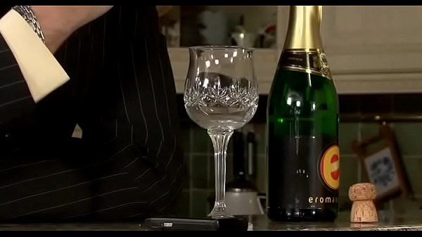 Wang hungry extraordinary_chick Pepper gets a big_one