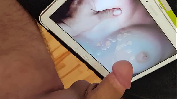 Tribut_für Solo Una Pareja Exibiendo