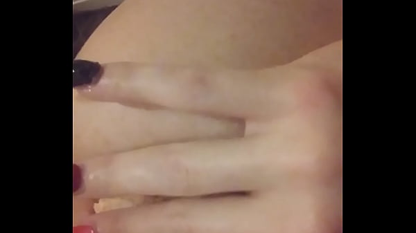 Nothing else to do in lockdown except to play with food 