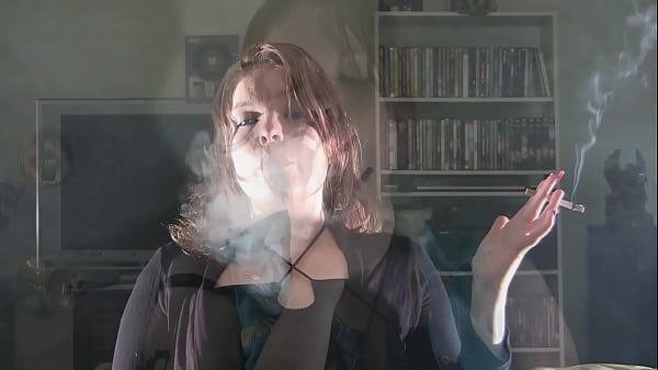 Shante N 19 Yr Old SFW Non-Nude Smoking Clips 