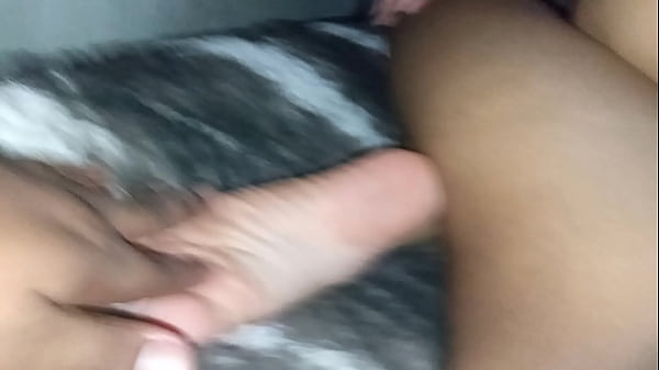 Que dicen amigos, m&aacute_s v&iacute_deos de pies?