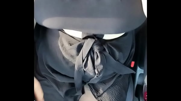 Nonton Madrasta Fica Tes&atilde;o, E Se Exibi Em Publico Enquanto O Carro Esta Andando. thumbnail